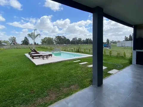 Casa en Venta en Club de Campo El Candil, USD 110.000