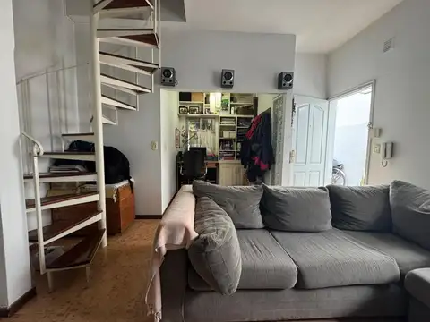 Depto Tipo Casa en Venta de 3 ambientes