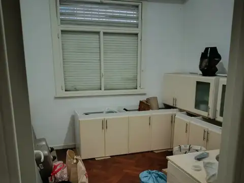 AV AVELLANEDA 3700