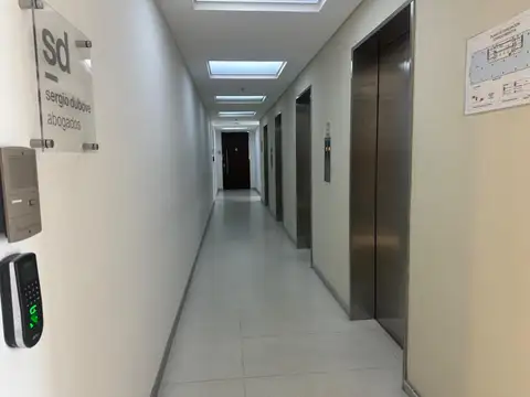 Oficina en Venta en Olivos, USD 395.000