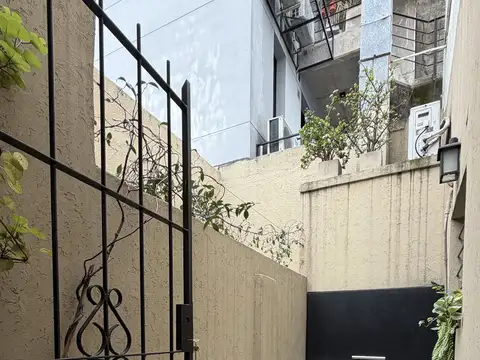 Venta departamento 2 ambientes castelar