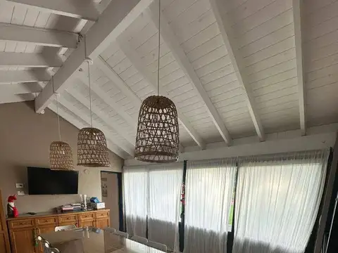 Casa 4 ambientes con 4 baños