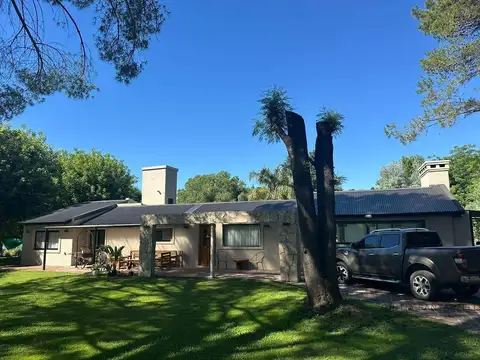 Casa en venta c/ cochera en Marcos Paz