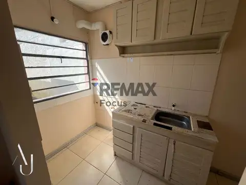 Casa 2 ambientes con 1 baño