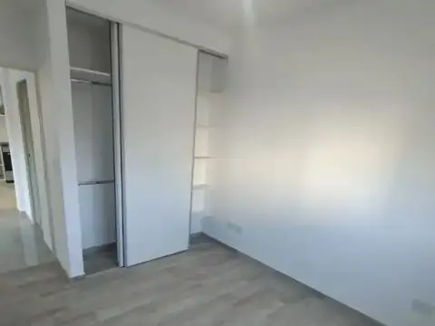 Depto Tipo Casa 2 ambientes con 1 baño