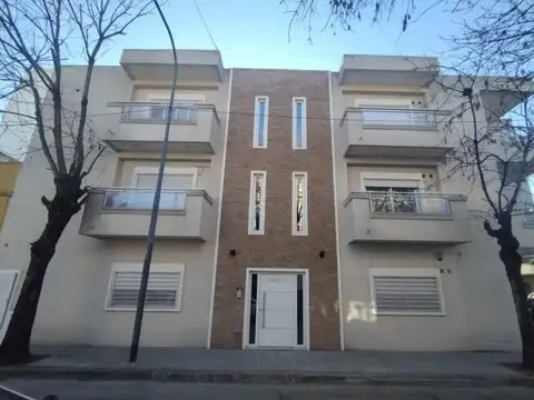 Venta PH 2 ambientes sin expensas | Villa Real