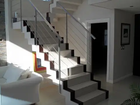 Casa en Alquiler Temporal en La Pradera I, USD 4.000