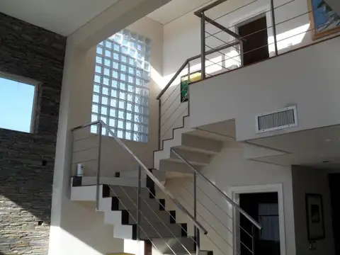 Casa en Alquiler Temporal de 4 dormitorios