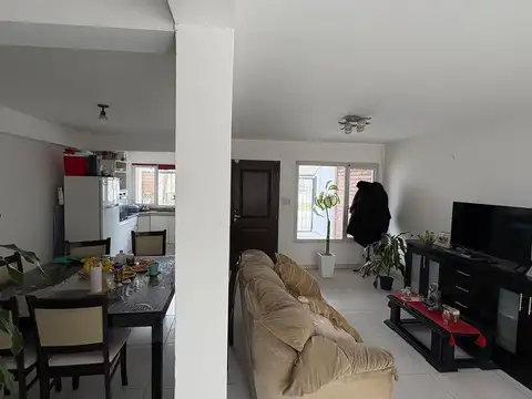 Casa en Venta en Neuquen, USD 210.000