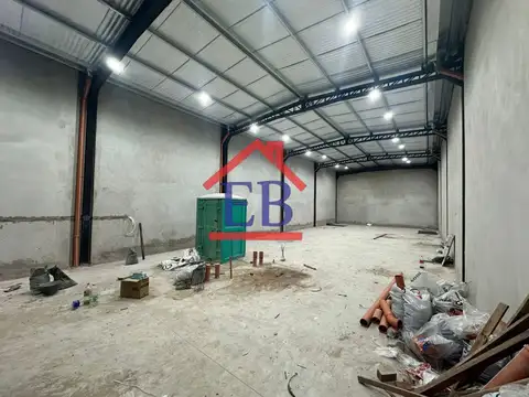 Galpon en Venta 8  mts Frente