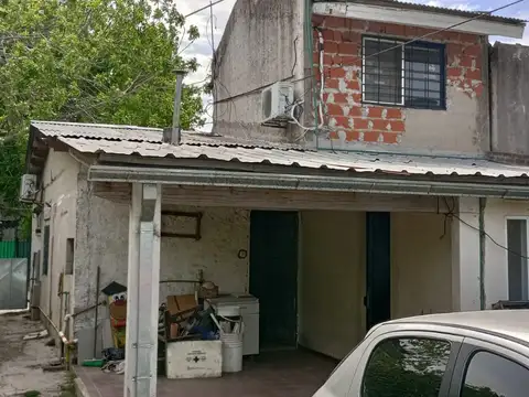 DOS DEPTOS Y UNA CASA EN HUDSON U$S 95.000.-