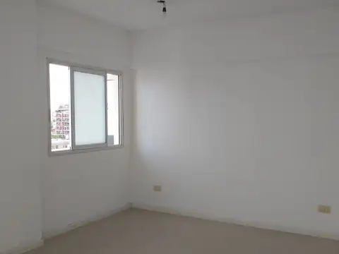 Coronel Ramón Lorenzo Falcón 3000, Piso 7