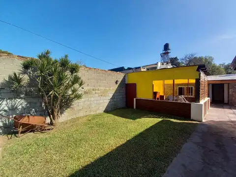 Hermosa casa a metros del Rio Paraná GB
