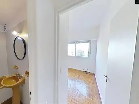 Departamento de 2 ambientes con balcón al frente Vilela 2397