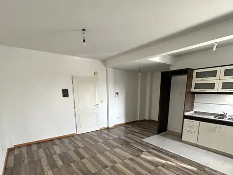 Depto Tipo Casa en Alquiler de 2 ambientes