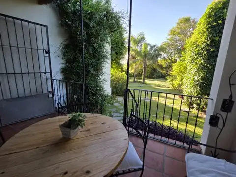 Excelente casa de 3 dormitorios con pileta + local comercial con baño + casa de un dormitorio +...
