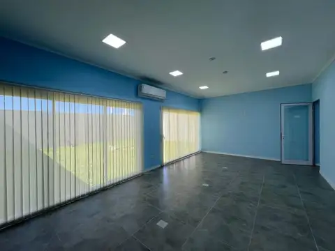 Casa Moderna En Loteo Las Lilas