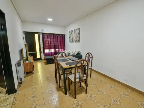 Depto Tipo Casa en Venta con 1 cocheras