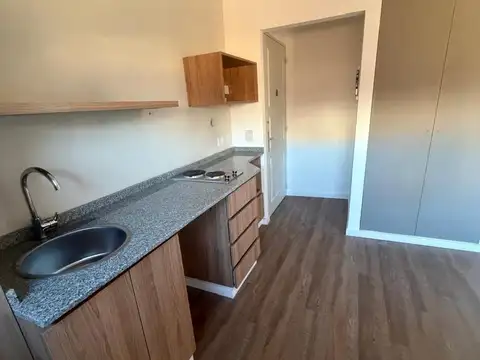 Departamento en Alquiler en Monserrat, $ 450.000
