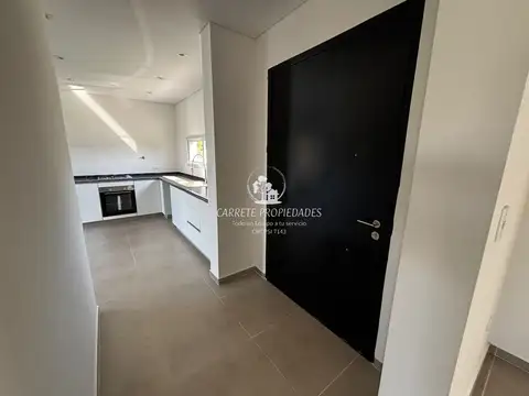 Casa en Venta en Pilar del Este - Santa Lucia, USD 198.000