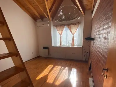 Casa 2 ambientes con 1 baño