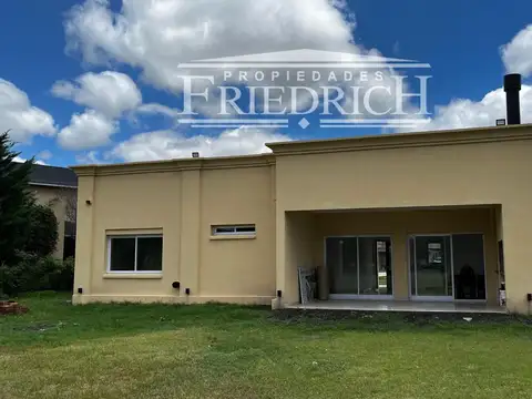 CASA EN VENTA - CLUB DE CAMPO EL NACIONAL