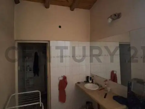 Venta de Casa 3 AMBIENTES en Rama Caída