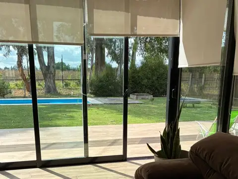 Casa 4 ambientes con 3 baños