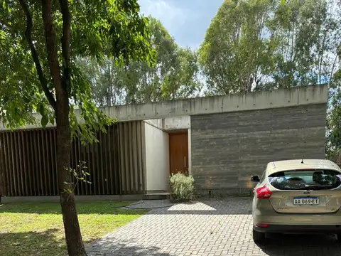 Casa en Alquiler en Grand Bell, USD 2.435