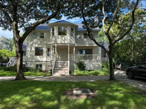 Casa refaccionada a nuevo, en alquiler anual  SIN MUEBLES- Teresa Urdapilleta Propiedades