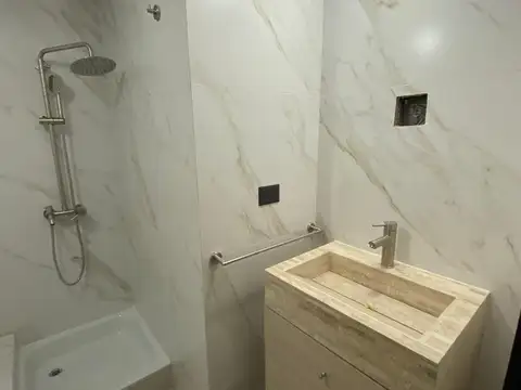 Departamento en Alquiler con 1 cocheras