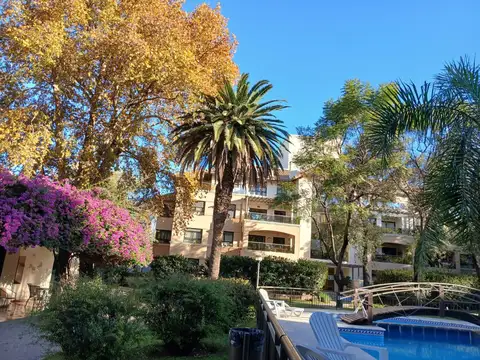 ¡Venta! Casonas del Norte - Moderno Dpto 2 dormitorios en PB con cochera - ¡APTO CRÉDITO!