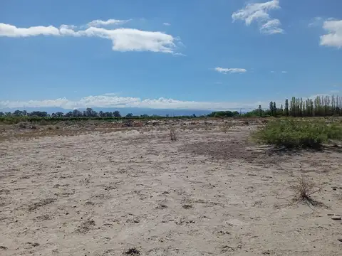 Terreno en Venta en Chimbas, USD 27.000