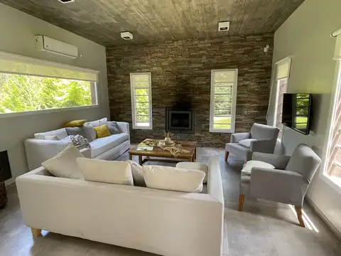 Casa 3 ambientes con 3 baños