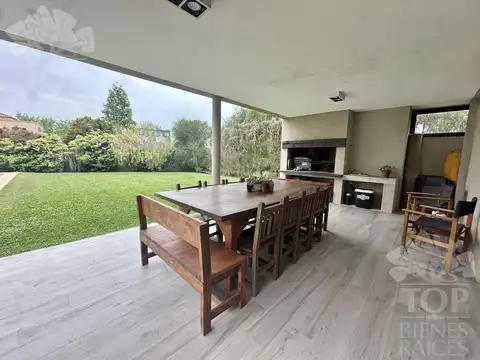 Casa en venta en San Isidro Labrador - Villanueva