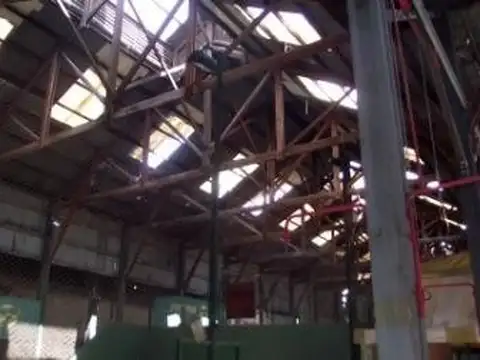 Galpon en Alquiler 90  mts Frente