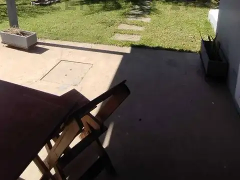 Casa 2 ambientes con 1 baño