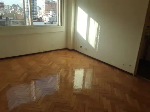 Departamento en Alquiler en Almagro, $ 800.000
