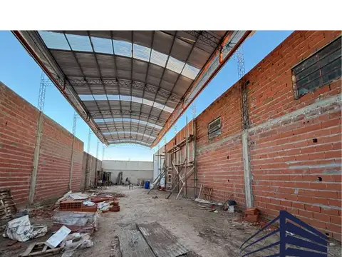 Galpon en Venta 35  mts Fondo