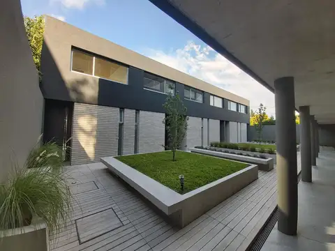 Depto Tipo Casa en Venta en Olivos, USD 219.000