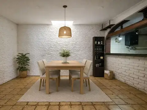 Casa en Venta con 1 cochera