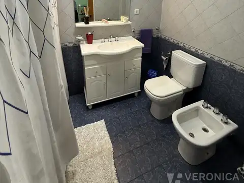 Casa 2 ambientes con 1 baño