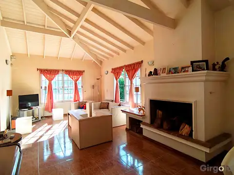 Casa en Venta de 5 dormitorios