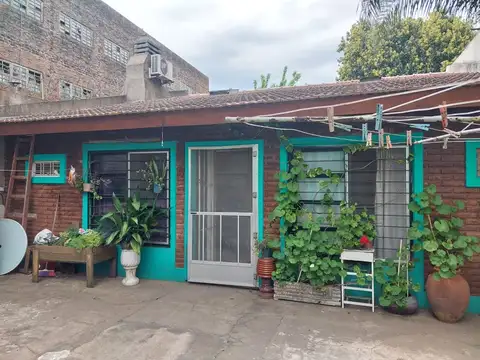 Hipólito Yrigoyen 300