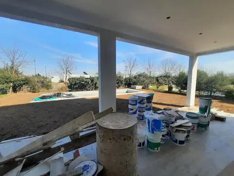 Araucarias Puertos del Lago Escobar