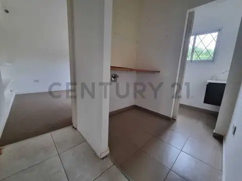 Casa 2 ambientes con 1 baño