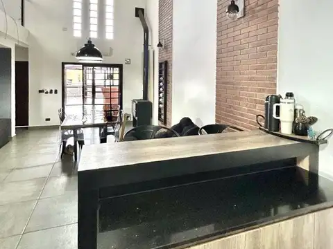 Depto Tipo Casa 3 ambientes con 1 baño