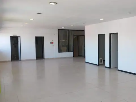 Local en Alquiler en Villa Gobernador Galvez, $ 950.000
