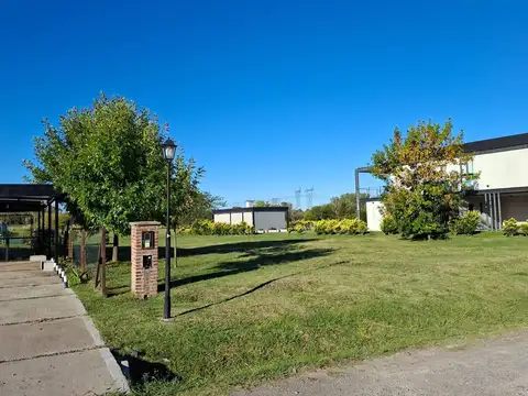 LOTE AL GOLF DE 1232 M² EN PILAR – FINANCIACIÓN