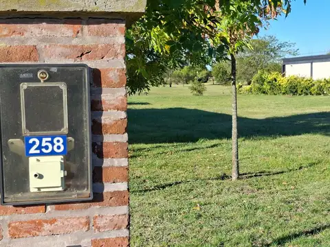 Terreno en Venta en Medal Country club, USD 25.000